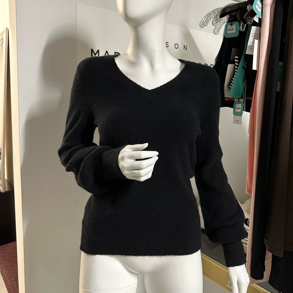 BRAND NEW KINROSS Stretch Boucle Vee